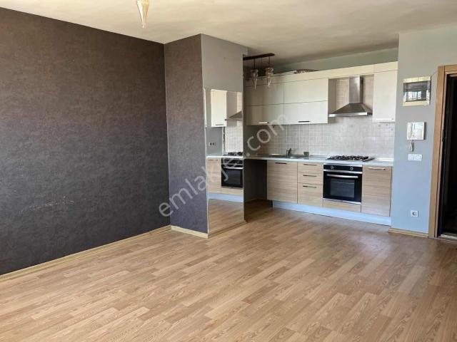 Kartal Metroya 5dk / 1+1 Helenium Twins Sitesi / Yüksek Kat