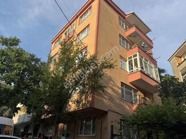 Kartal Soğanlıkta Bahçe Kullanımlı Geniş 3+1 Daire