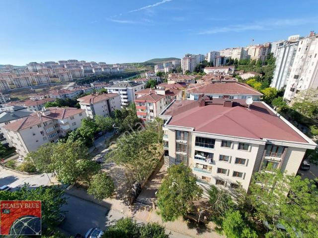 Kartal|uğurmumcu Mh|merkezde Ve Deniz Manzaralı 3+1satılık Daire