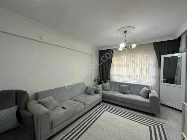 Kartal Uğurmumcu'da Oldukça Kullanışlı 2+1 Kiralık Daire
