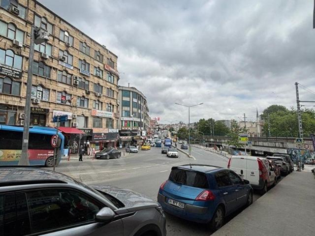 KARTALIN EN MERKEZİ NOKTASINDA FIRSAT KİRALIK OFİS