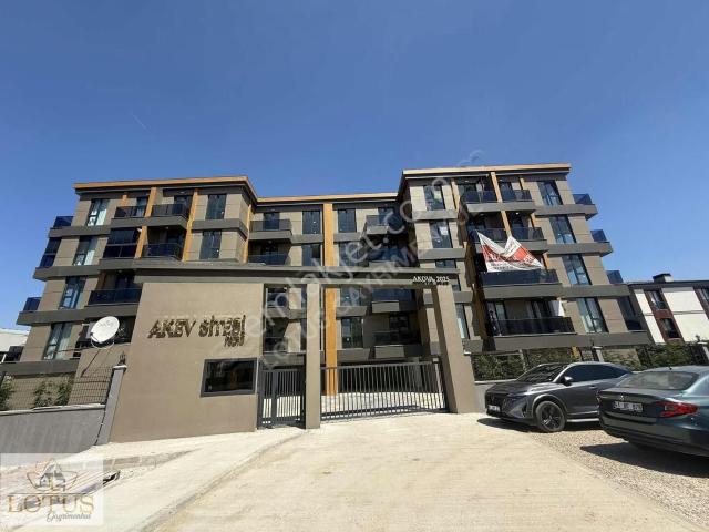 Kartepe Fsm Akev Sitesi'nde Havuzlu Otoparklı 2+1 Dubleks