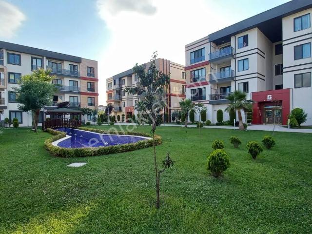 Kartepe Karcity Evleri Havuzlu Site 2+1 Ara Kat Kiralık Daire