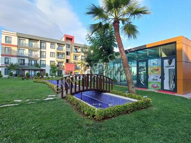 Kartepe Karcity Evleri Havuzlu Site 2+1 Ara Kat Satılık Daire