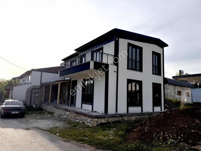 Kartepe'de 6+2 Satılık Müstakil Vılla