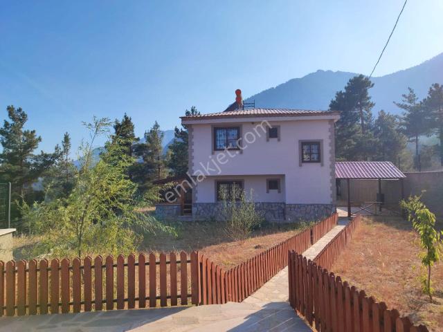 Kar Emlak'tan Yeni Konacık Efe Sitesi Üzerinde 550 M² Arsa İçinde 3+1 Dubleks Villa