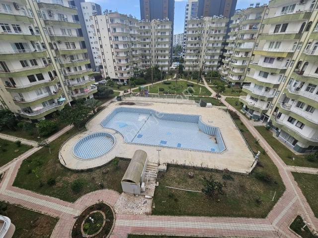 Karınca'dan Tece'de Havuzlu Sitede Merkezi Konumda Eşyalı 3+1
