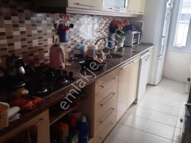 Karşıyaka Tersane Mahallesinde 3+1 Avantajlı Satılık Daire