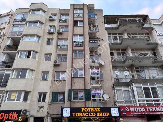 Karşıyaka Çarşı Tabela Değeri Yüksek Ofisler