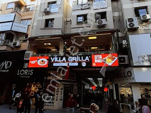 Karşıyaka Çarşı'da Eşyalı Kiralık Ofis