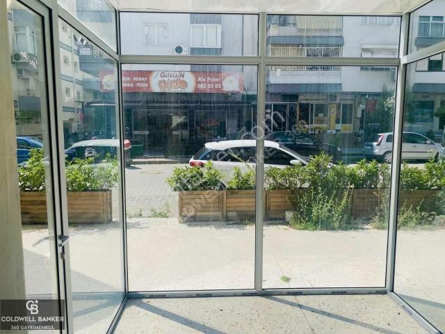 Karşıyaka Bahçelievlerde 120 M² Batarkatlı Satılık Dükkan