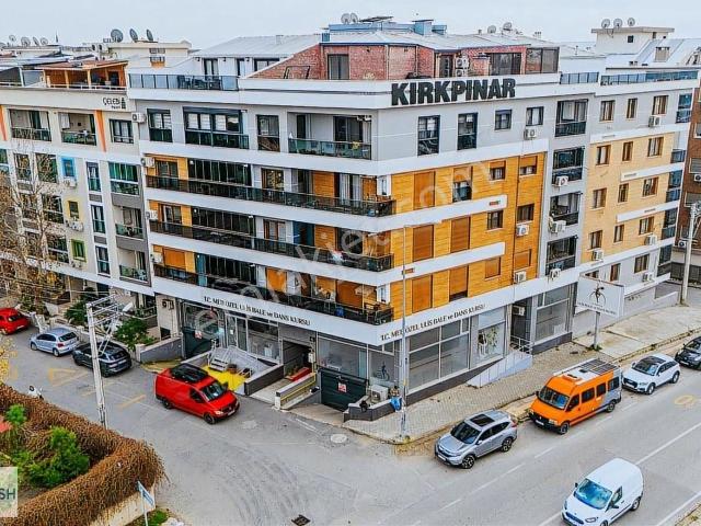 Karşıyaka Dedebaşı 3+1 Satılık Köşe Daire