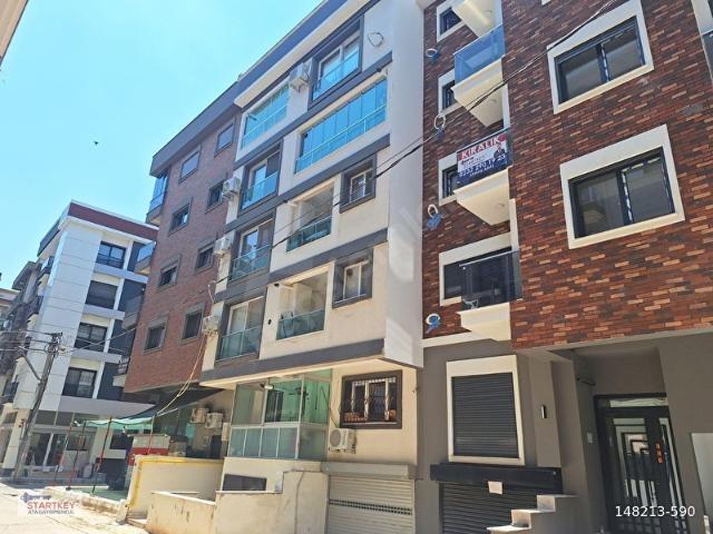 Karşıyaka Dedebaşı'nda Kiralık 2+1 Daire