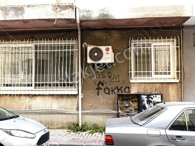 Karşıyaka Donanmacı 75m2 Sahil Ve Aksoy Yakını Satılık 2+1 Daire