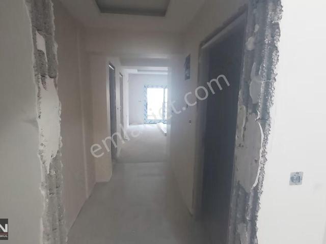 Karşıyaka Donanmacı Mh.'de Sahile Yakın Satılık 2+1 Sıfır Daire
