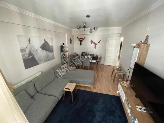 Karşıyaka Şemikler İzban Yakını 2+1 Geniş Ferah Kiralık Daire