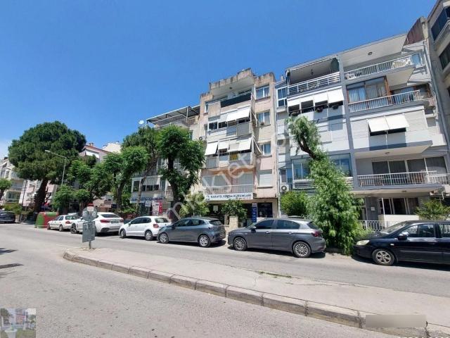 Karşıyaka Latife Hnm Köşkü Karşısı Eşyalı Kiralık Daire Kanıt Emlaktan