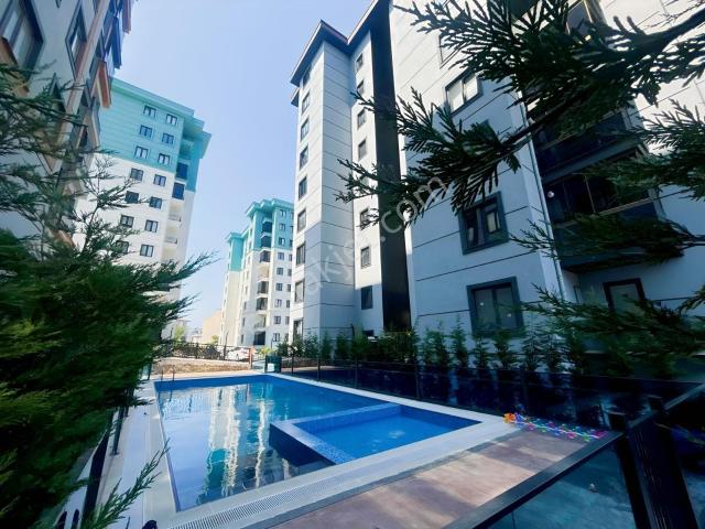 Karşıyaka Lotus Yaşam Havuzlu Lux 3+1 Geniş Satılık Daire