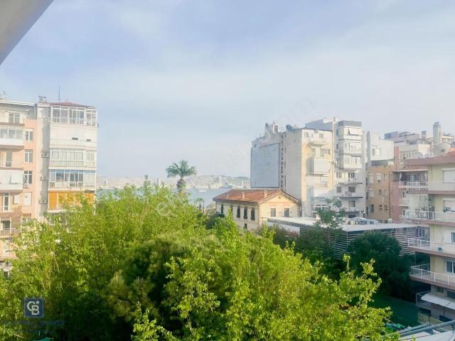 Karşıyaka Osmanbey Parkı Deniz Manzaralı 3+1 Kiralık Daire