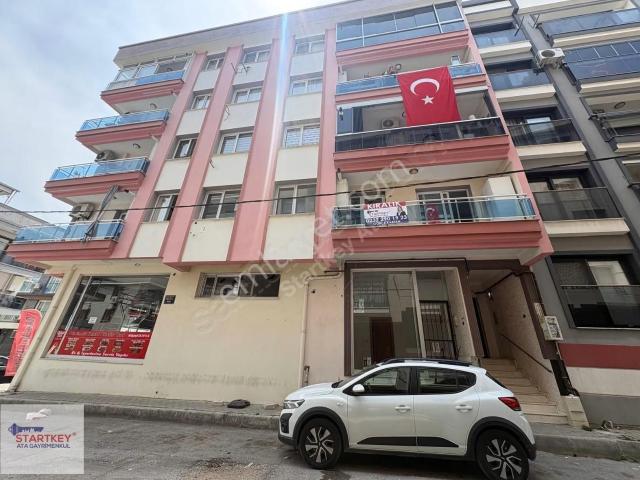 Karşıyaka Örnekköy Mahallesi 2+1 Kiralık Daire