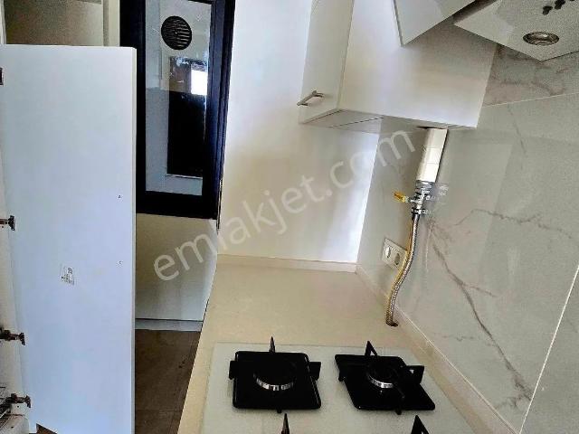 Karşıyaka Sahilde 4+1 130 M² Satılık Yalı Dairesi