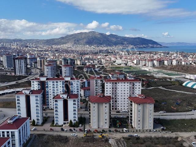 Karşıyaka Siteler Bölgesi 3+1 Karşı Vadi Konutları Satılık