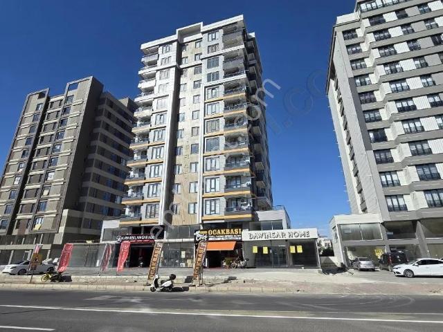 Karşıyakada Satılık 2+1 Ara Kat Amerikan Mutfak Lüx Daire