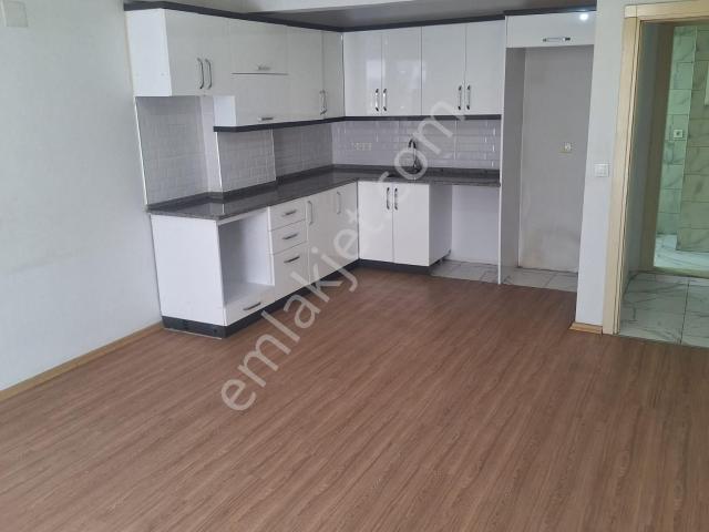 Karaçalı Merkezde 80m² Teraslı 1+1 Satılık Daire