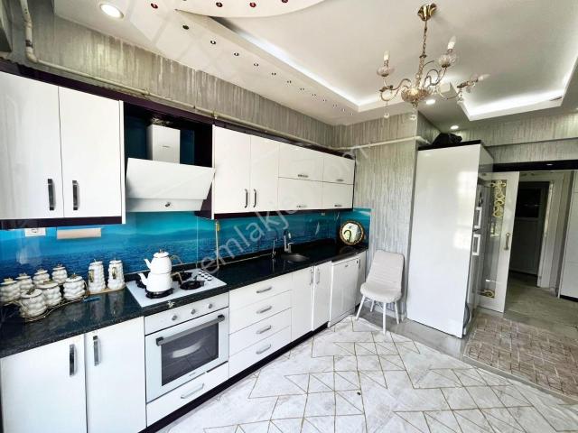 Karacaahmet'te Az Katlı Cam Balkon Masrafsız 2+1 Daire
