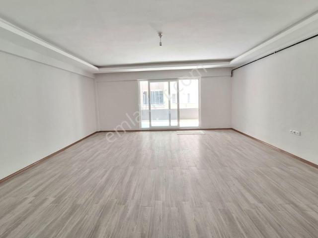 Karacabey Merkezde Satılık Arakat Daire
