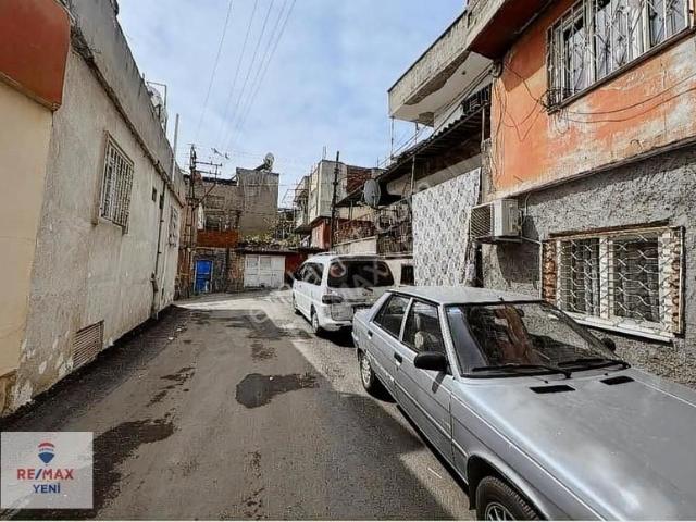Karacaoğlan Mahallesinde Bahçeli Müstakil Ev