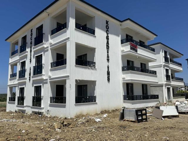Karaağaçda Denize Yakın Site İçinde Ferah 1+1 Kalite Daire