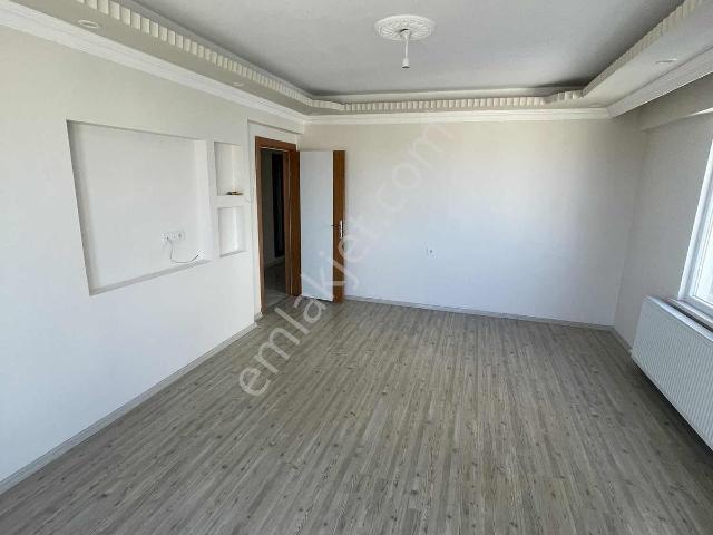Karaağaç'ta Yunuskent Sitesi'nde Kiralık 2 + 1 Daire