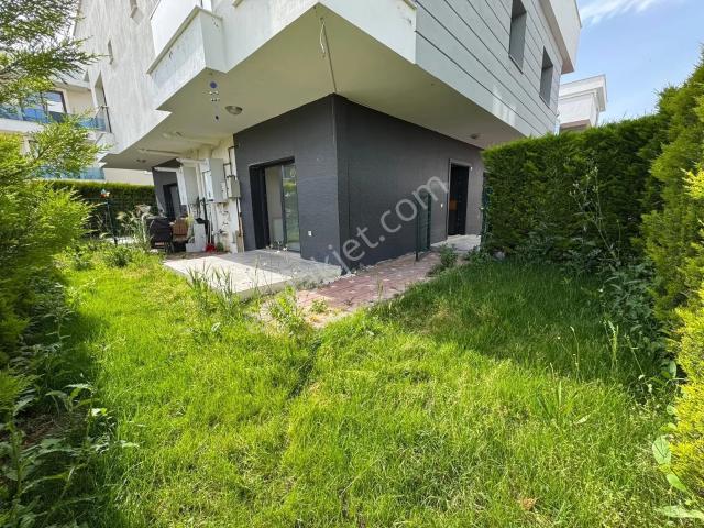 Karaali Villalar Bölgesi Satılık 4+1 İkiz Villa