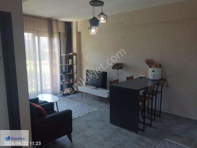 Karaali Villalar Bölgesi'nde Bahçeli Havuzlu 1+1 Eşyalı Kiralık