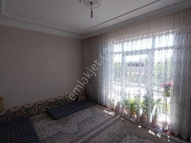 Karaaslanda Satlık 3+1 155 M2 Geniş