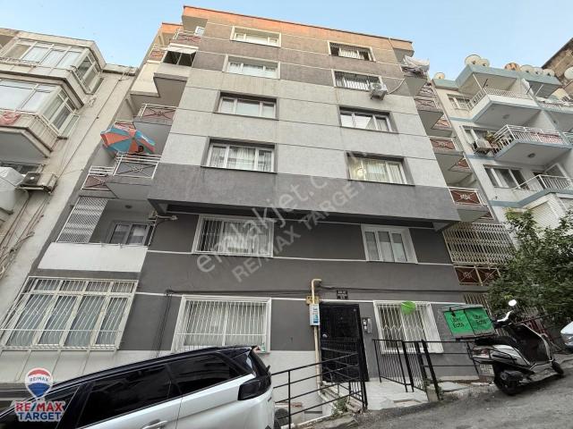 Karabağlar Bozyaka'da 3+1 Satılık Daire Yatırımlık Oturuma Uygun