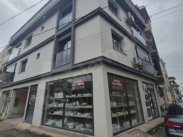 Karabağlar Eserkentte Cadde Yanı Yeni Binada Satılık Dükkan