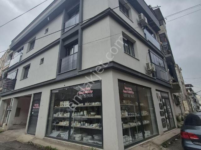 Karabağlar Eserkentte Cadde Yanı Yeni Binada Satılık Dükkan