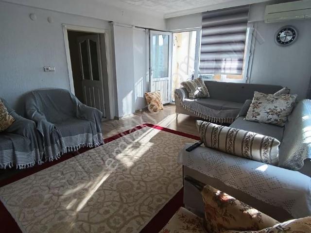Karabağlar Kibar Mahallesinde Eşyalı Kiralık Daire