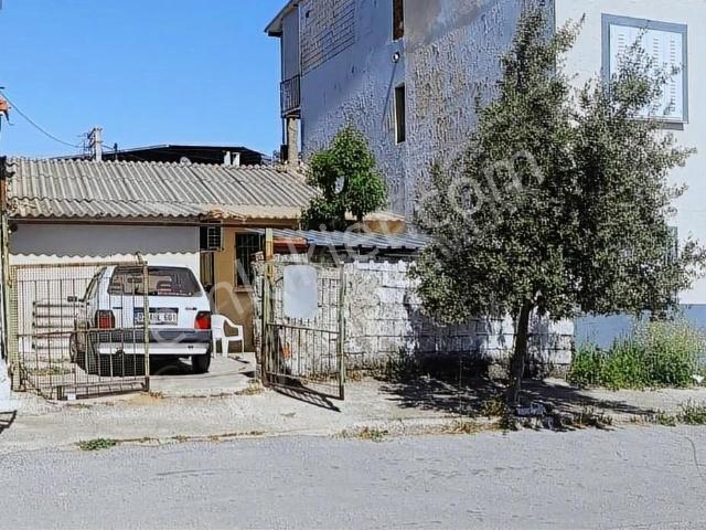 Karabağlar Peker Mh Hisse 145m2 Arsada Bahçeli 80 M2 Müstakil Ev