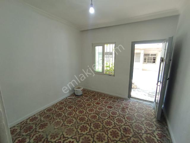 Karabağlar Sarıyer Mah. Bozyaka Yakını 75 M2 Bekar Bay Bayana Uyğun Kiralık Ev