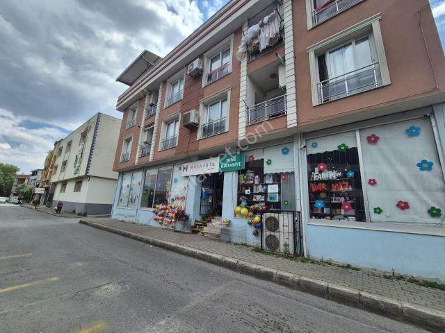 Karabağlar Selvili De 148 M2 Satılık Dükkan