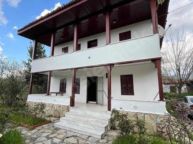 KARABAĞLAR YAYLASINDA 6227 m2 arazi içinde 120 m2 YAYLA EVİ