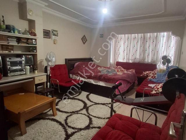 Karabağlarda Arakat 3+1 Kat Mülkiyetli Daire Satılık
