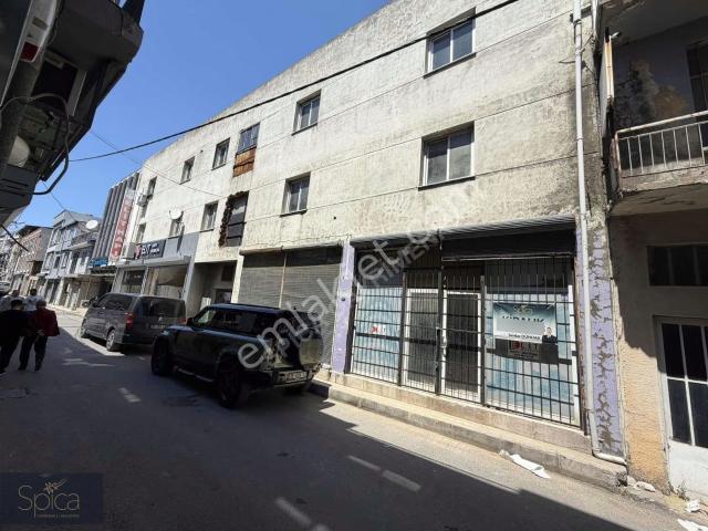 Karabağ'larda İmalathane Ve Showroom'a Uygun Kiralık Dükkan