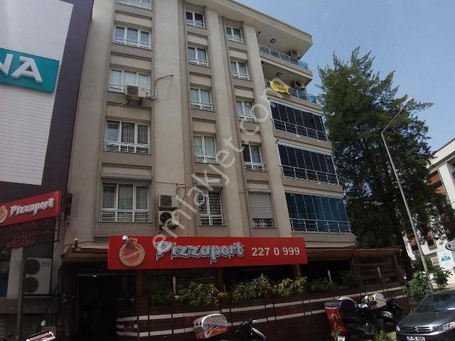 Karabağlar'pizzaport Üstü/asansörlü/10 Yılk/eminevim'euygun3+1da