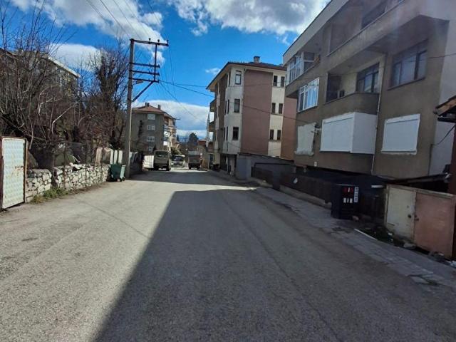 KARABÜK AŞAĞI KAPULLU SATILIK 2 KATLI MÜSTAKİL EVİN 12 HİSSESİİ