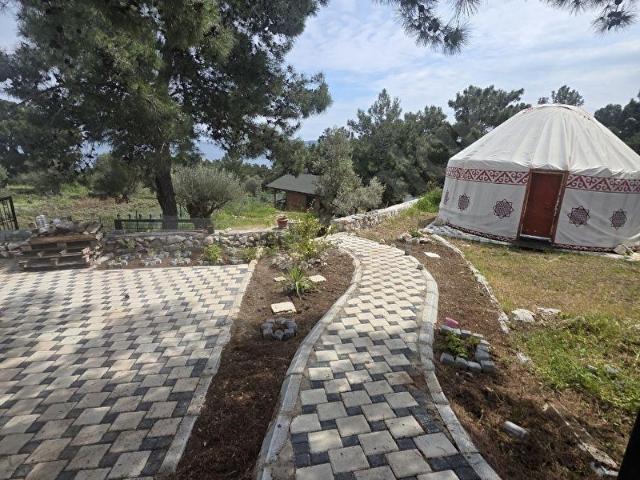 İçmekıyısın'da Panoramik Deniz Manzaralı Tarla