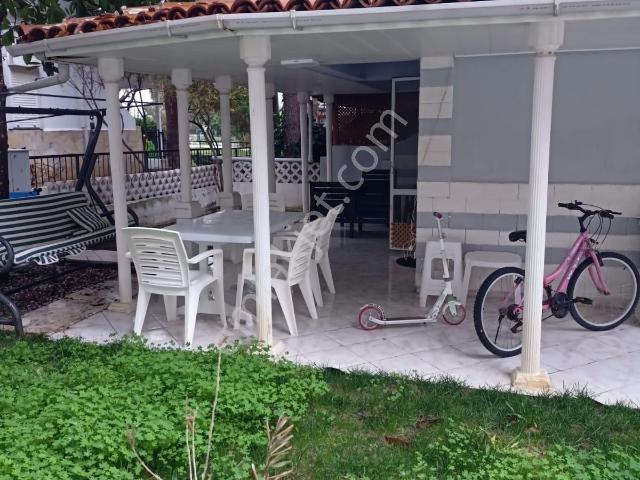 Karaburun Mordoğan Mahallesi Yarenler Sitesi'nde Fırsat Villa